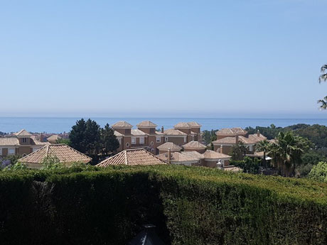 semi-detched-villa-for-sale-in santa-clara-golf-marbella-costa-del-sol